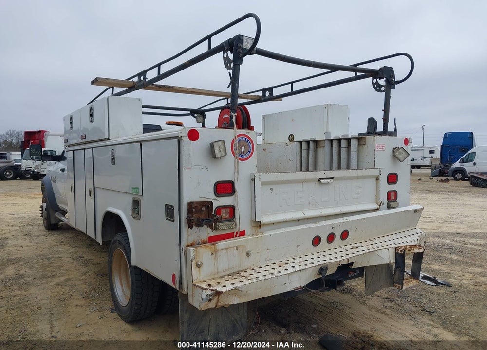 2014 RAM 5500 CHASSIS TRADESMAN/SLT/LAIE VIN: 3C7WRMFL1EG281840