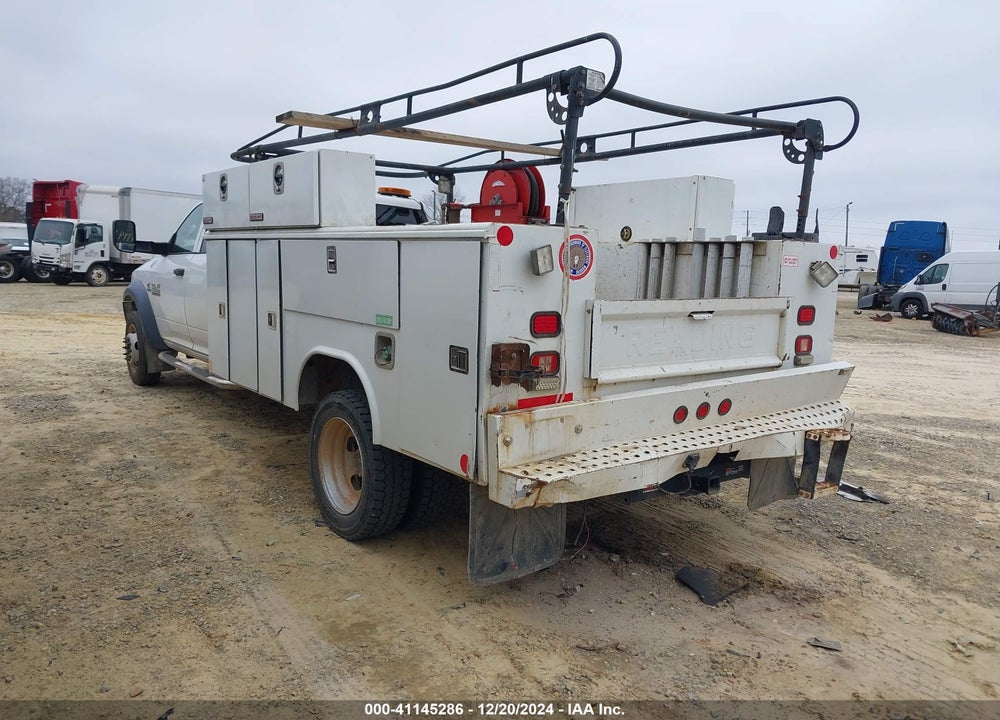 2014 RAM 5500 CHASSIS TRADESMAN/SLT/LAIE VIN: 3C7WRMFL1EG281840