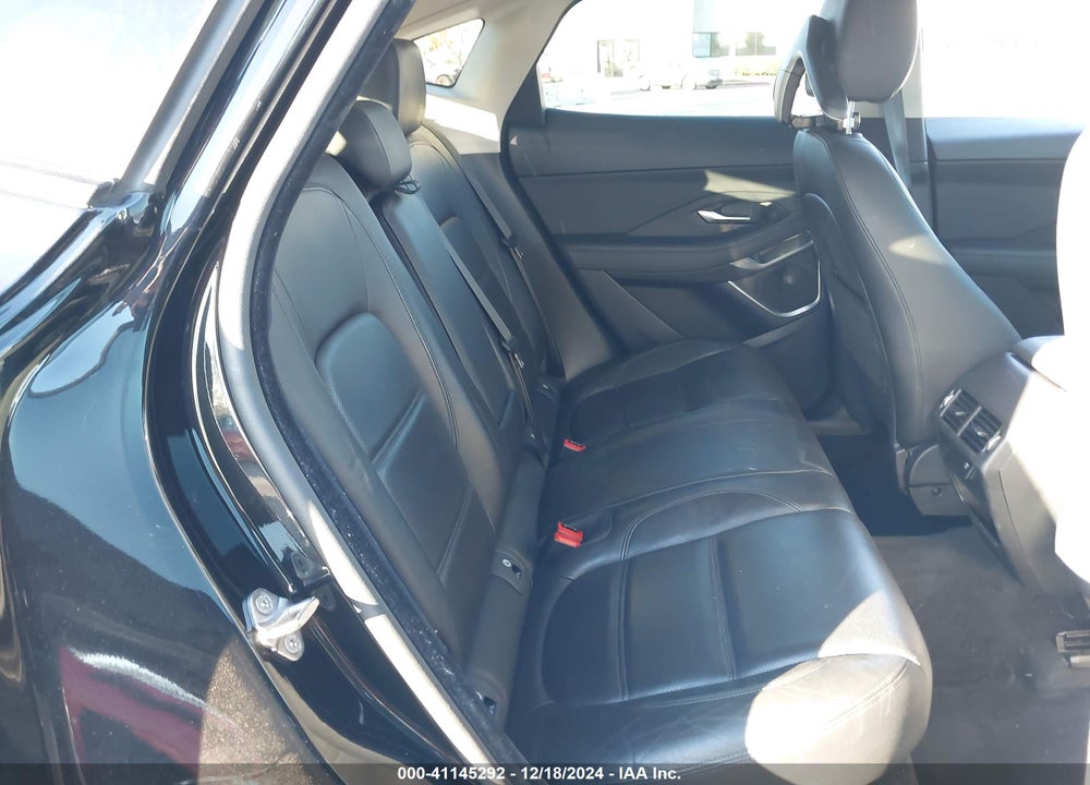 2018 JAGUAR E-PACE SE VIN: SADFP2FX7J1Z32637