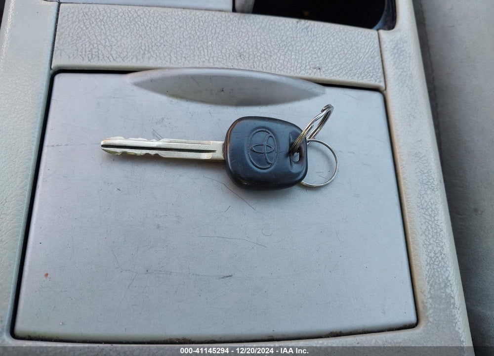 2010 TOYOTA CAMRY VIN: 4T1BF3EK7AU080969