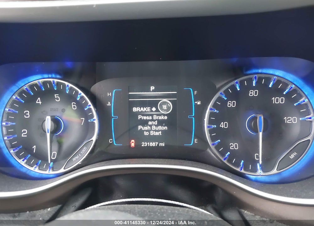 2017 CHRYSLER PACIFICA TOURING L VIN: 2C4RC1BG8HR642160