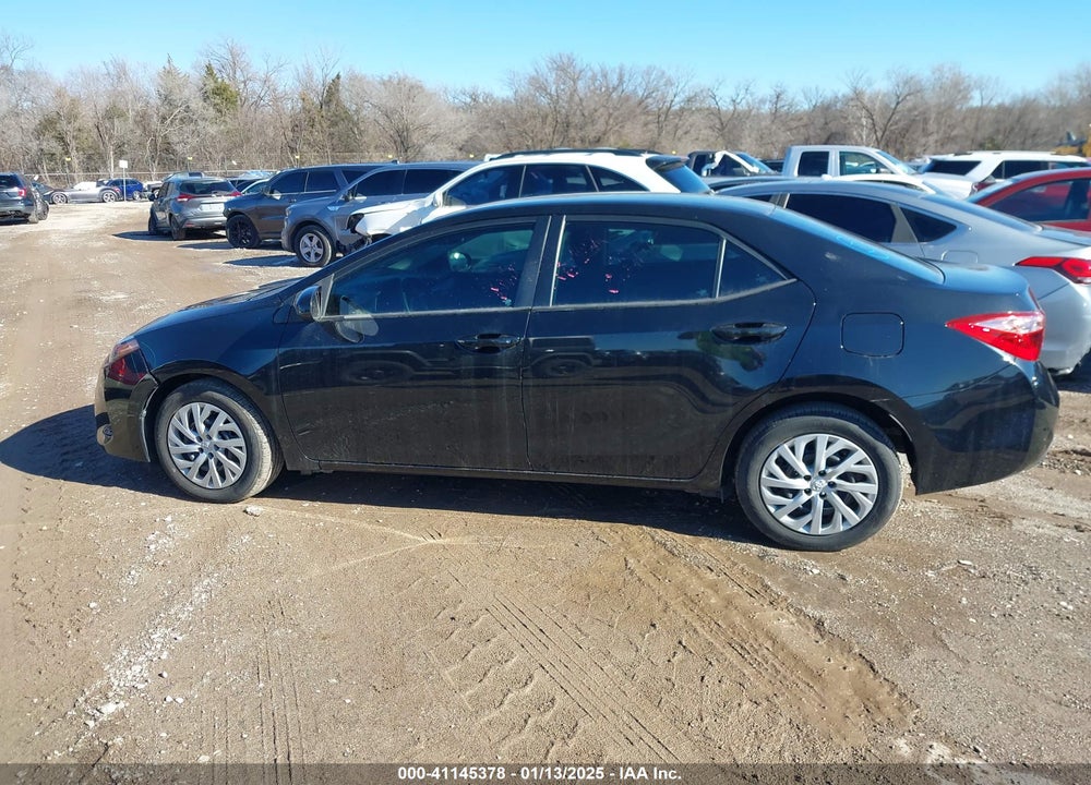 2017 TOYOTA COROLLA LE VIN: 5YFBURHE8HP664954