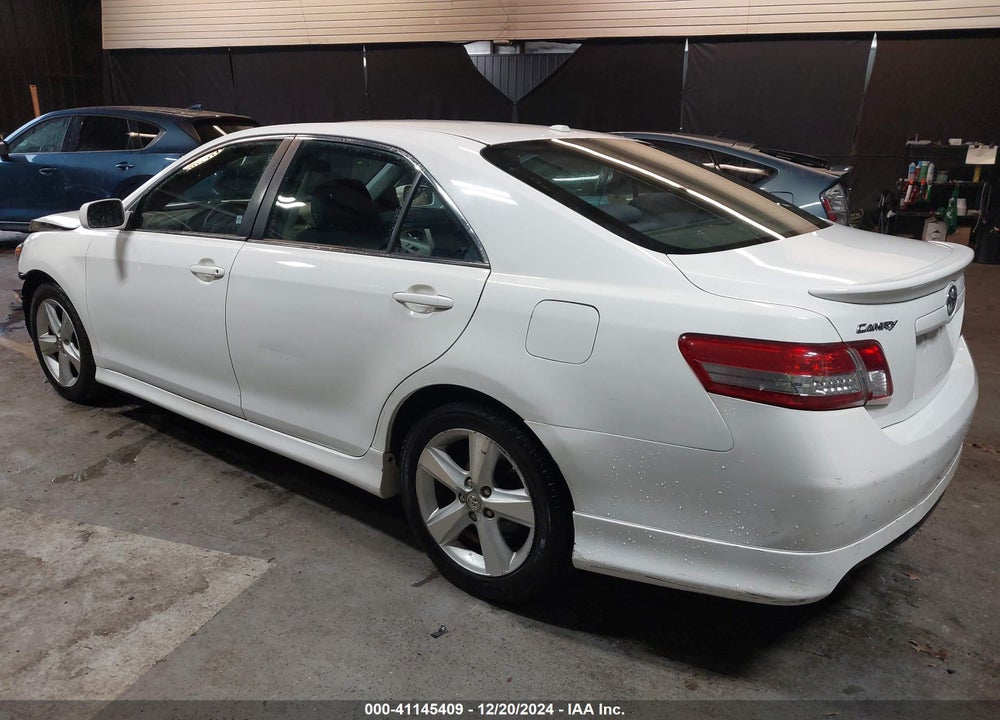 2011 TOYOTA CAMRY SE VIN: 4T1BF3EK9BU591102