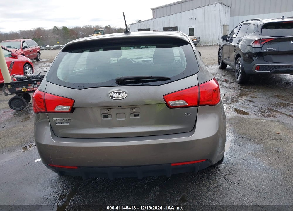 2011 KIA FORTE EX VIN: KNAFU5A21B5386832