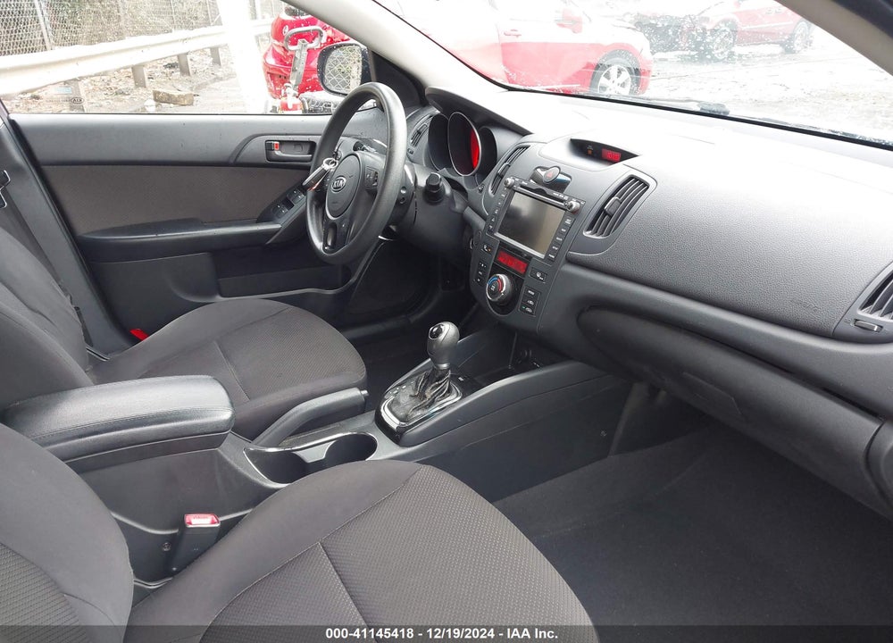 2011 KIA FORTE EX VIN: KNAFU5A21B5386832