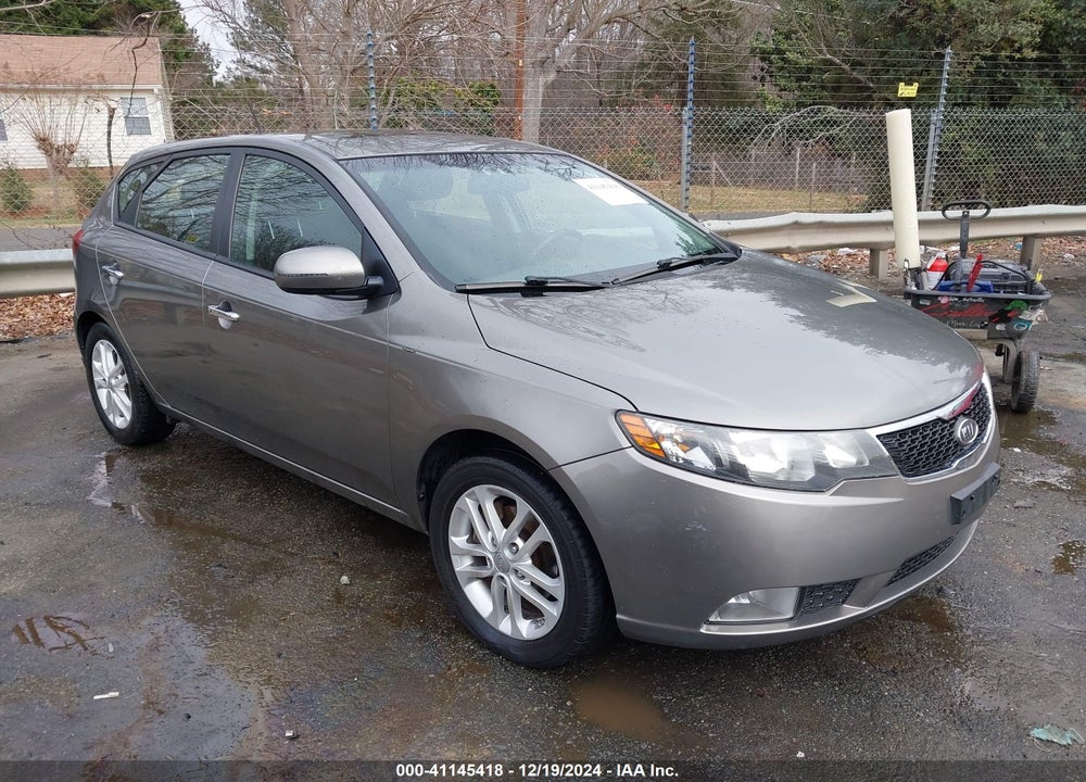 2011 KIA FORTE EX VIN: KNAFU5A21B5386832
