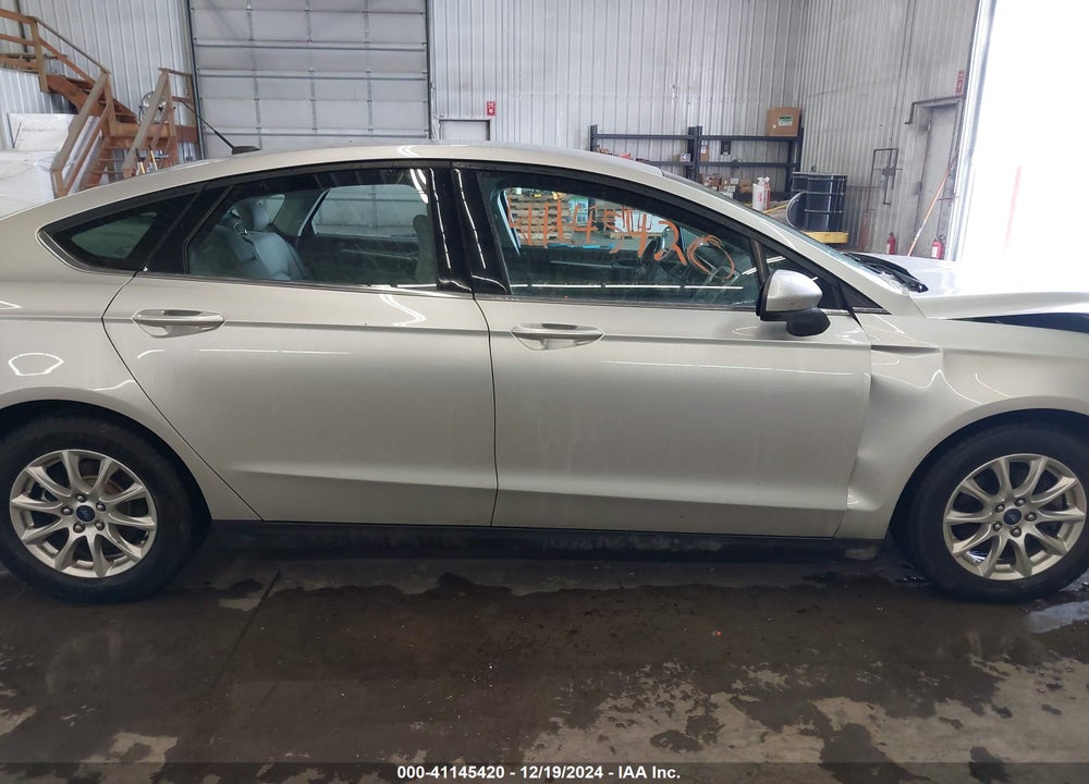 2016 FORD FUSION VIN: 3FA6P0G78GR114904