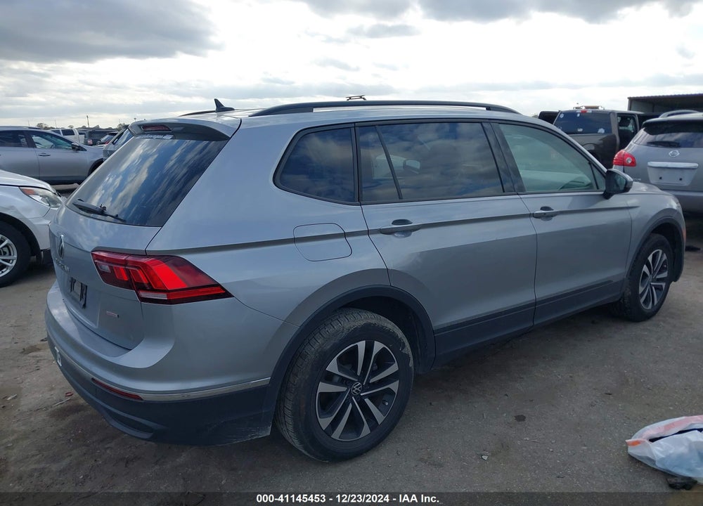 2022 VOLKSWAGEN TIGUAN VIN: 3VV1B7AX0NM085379