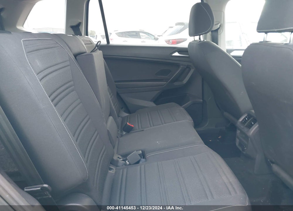 2022 VOLKSWAGEN TIGUAN VIN: 3VV1B7AX0NM085379