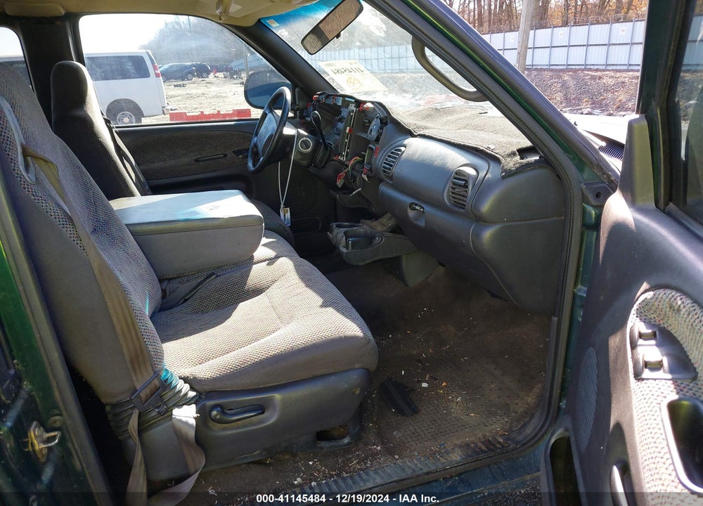 2001 DODGE RAM 1500 ST VIN: 1B7HC13Z61J515820