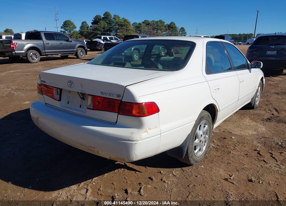 2000 TOYOTA CAMRY LE VIN: JT2BG22K6Y0488552