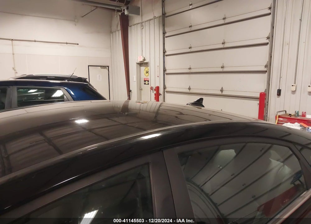 2011 HYUNDAI SONATA VIN: 5NPEB4AC1BH046944