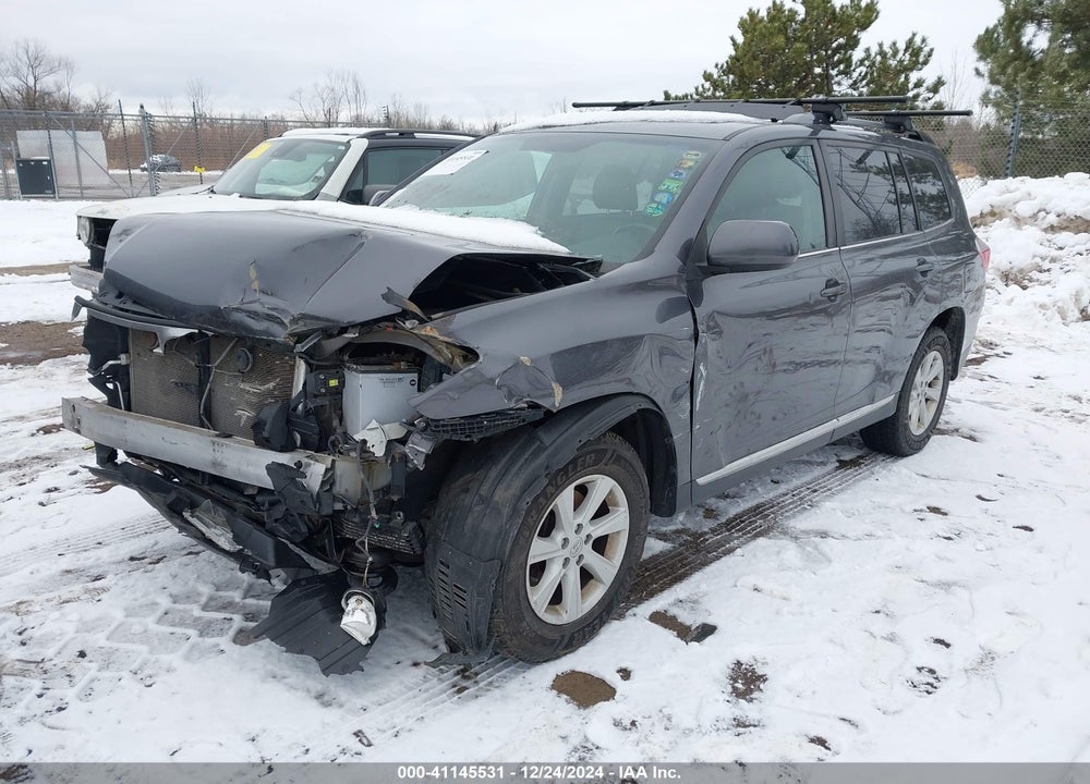 2013 TOYOTA HIGHLANDER PLUS/SE VIN: 5TDBK3EHXDS250044