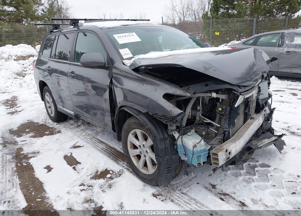 2013 TOYOTA HIGHLANDER PLUS/SE VIN: 5TDBK3EHXDS250044