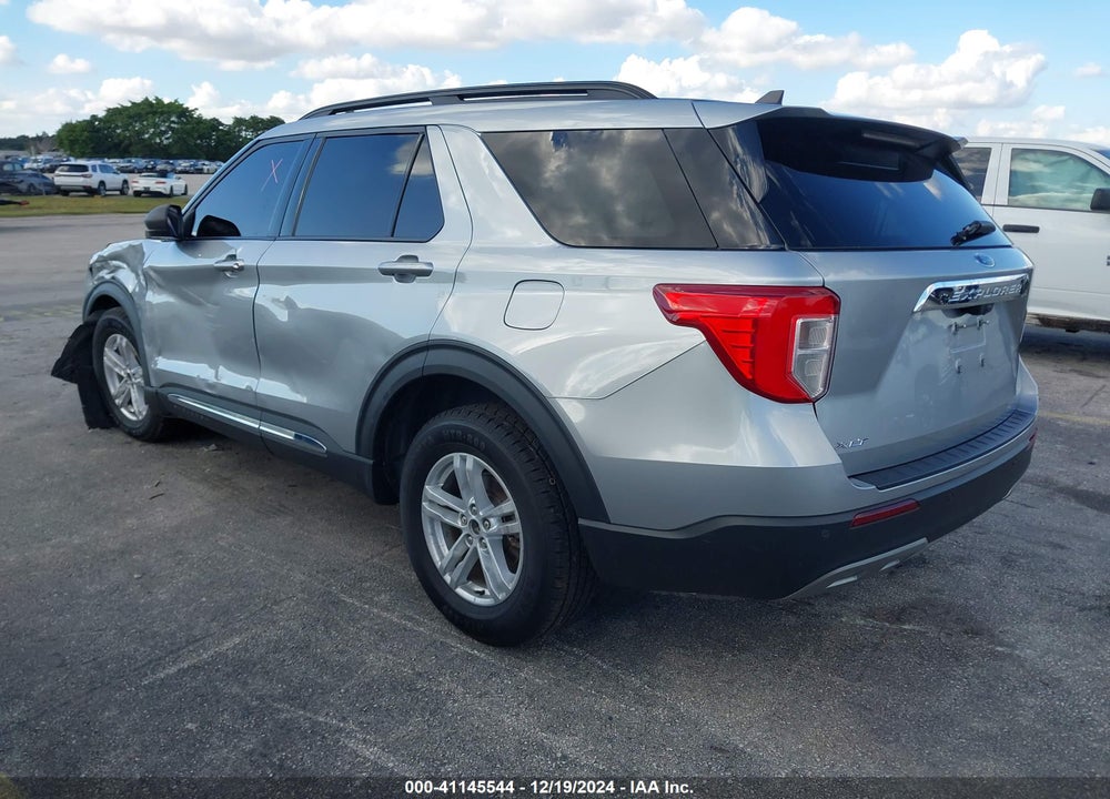 2023 FORD EXPLORER XLT VIN: 1FMSK7DH8PGA05388