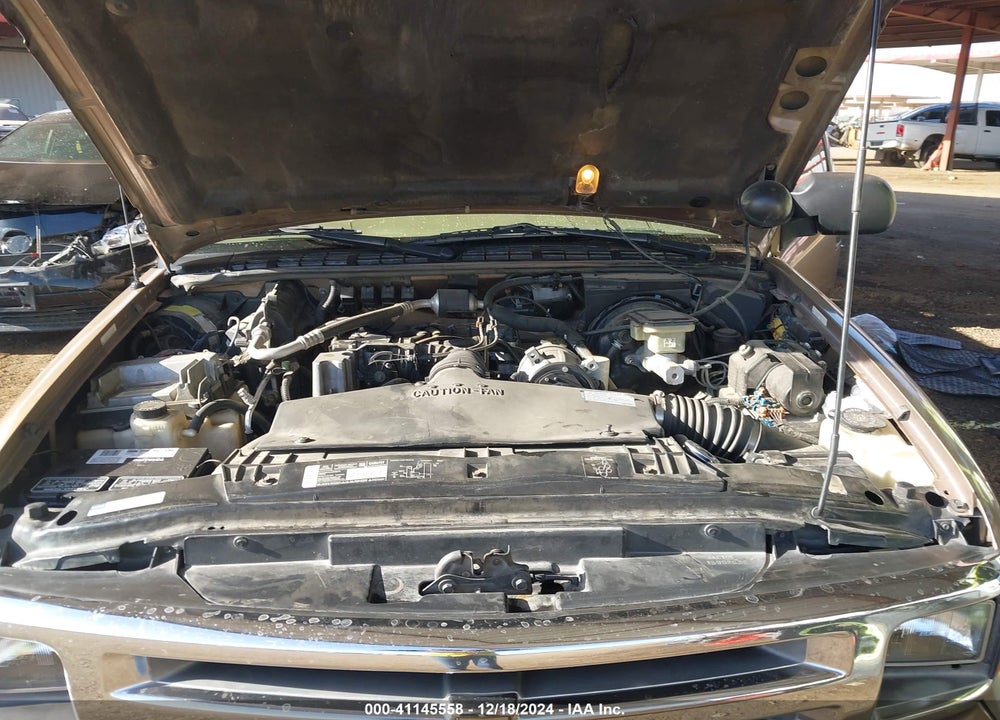 1997 CHEVROLET S-10 LS FLEETSIDE VIN: 1GCCS1940VK128009