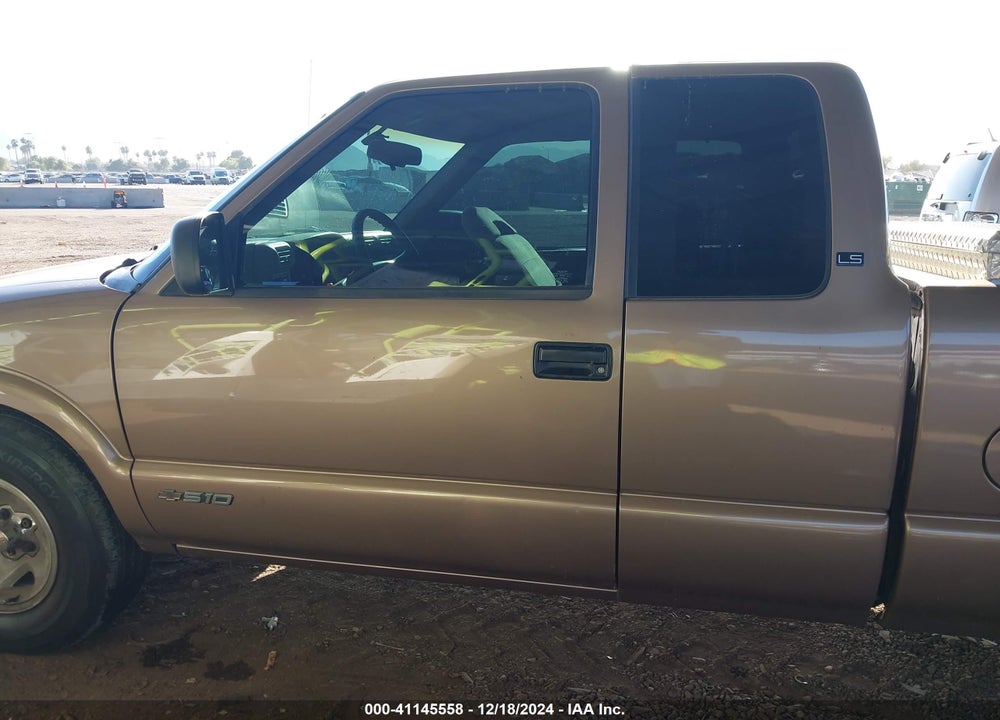 1997 CHEVROLET S-10 LS FLEETSIDE VIN: 1GCCS1940VK128009