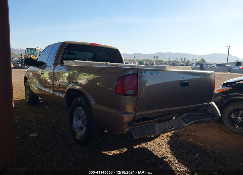 1997 CHEVROLET S-10 LS FLEETSIDE VIN: 1GCCS1940VK128009