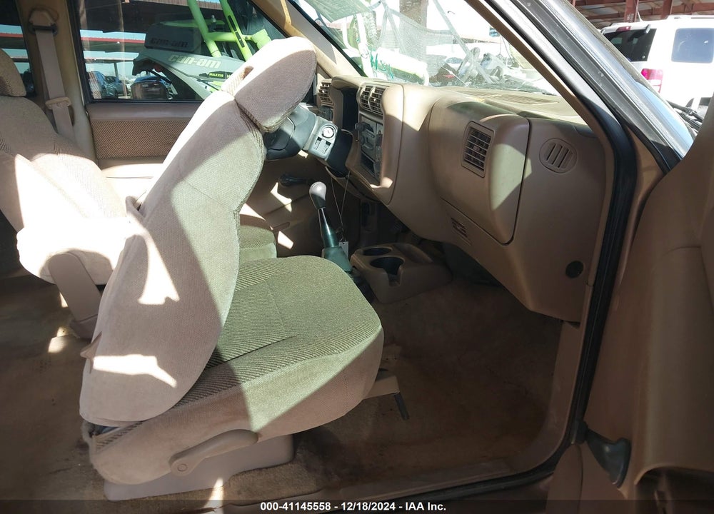 1997 CHEVROLET S-10 LS FLEETSIDE VIN: 1GCCS1940VK128009