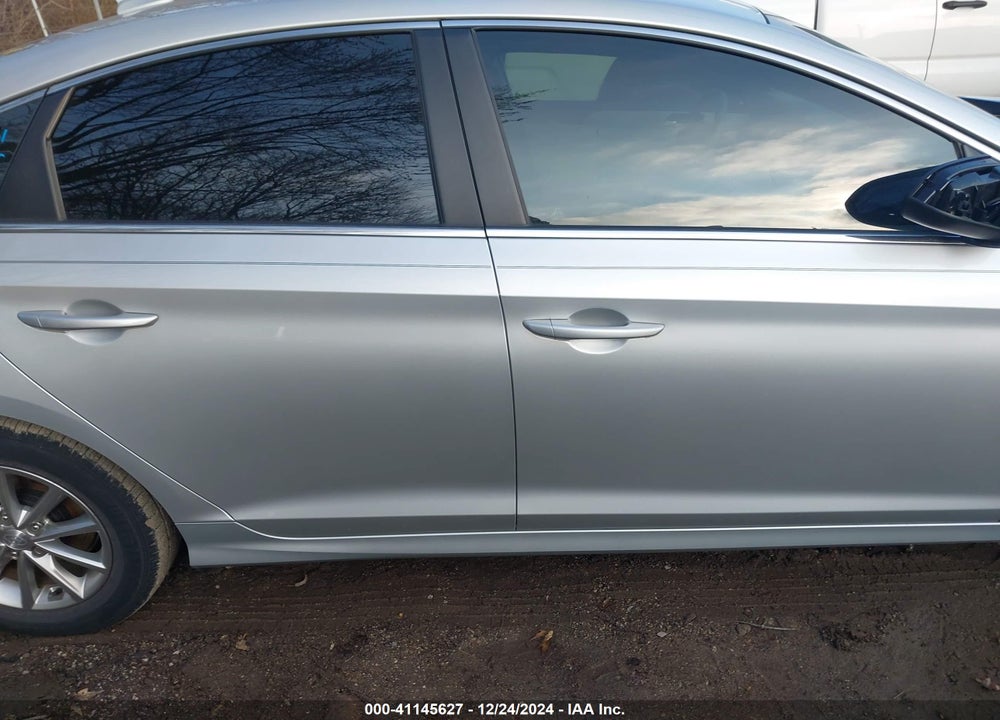 2018 HYUNDAI SONATA SE VIN: 5NPE24AF2JH597814