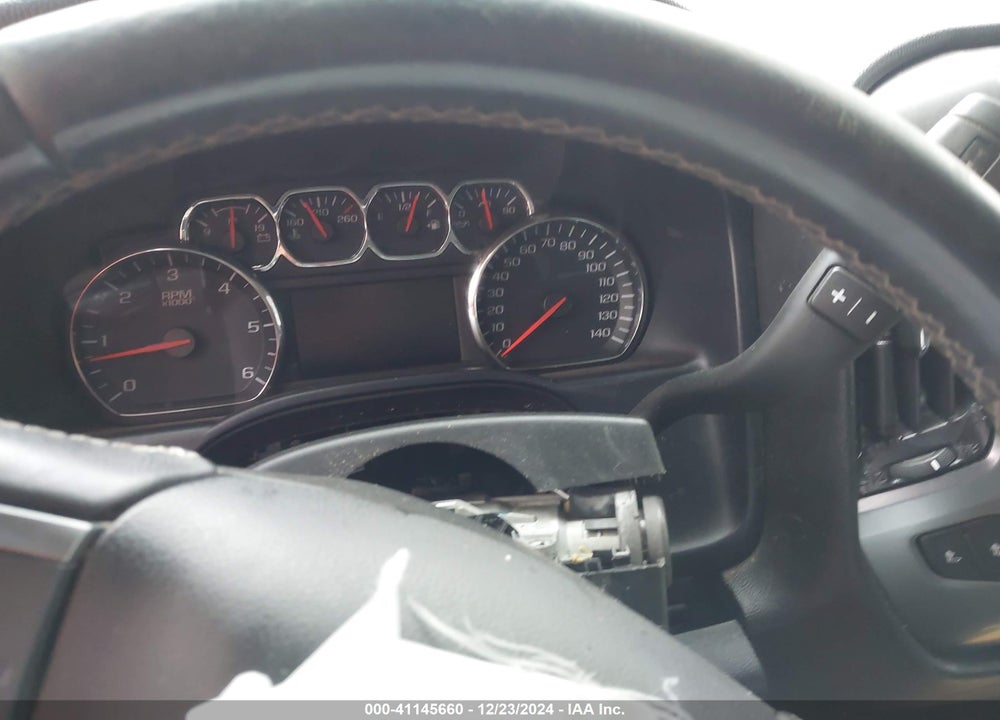 2014 CHEVROLET SILVERADO 1500 1LT VIN: 1GCRCREC9EZ274869