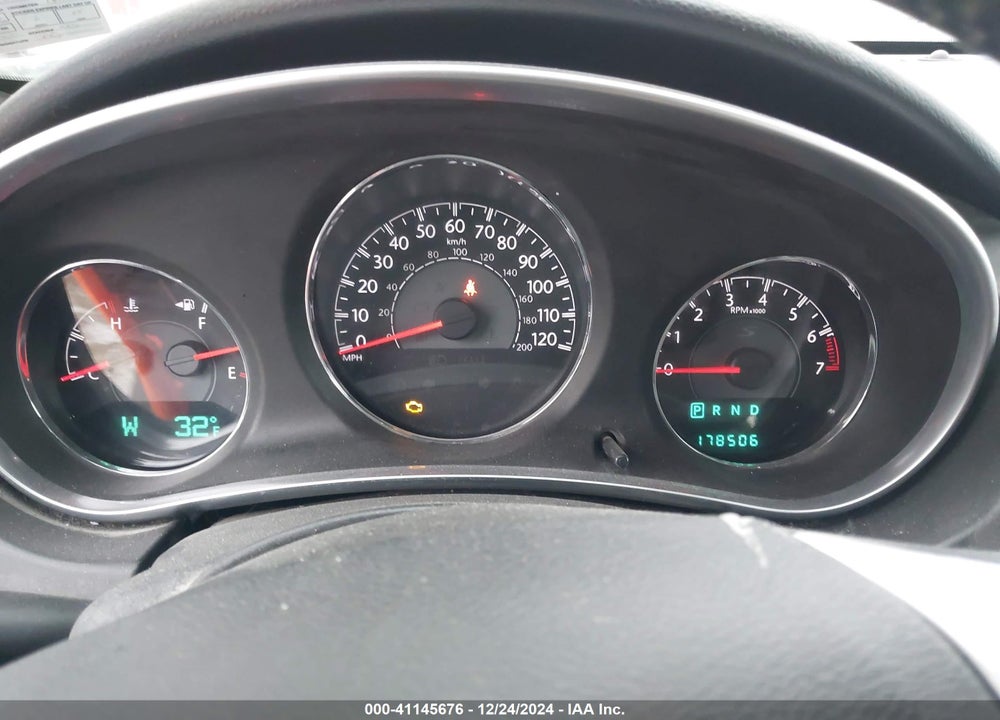 2011 CHRYSLER 200 S VIN: 1C3BC8FG1BN574829