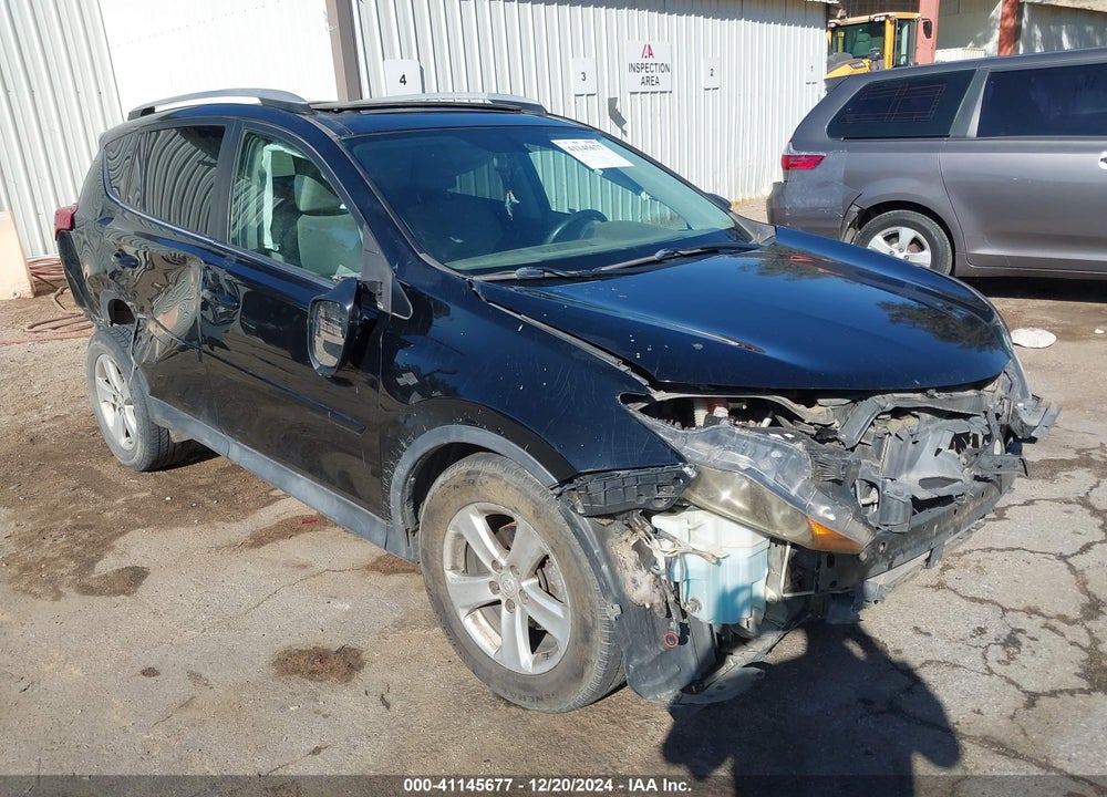 2013 TOYOTA RAV4 XLE VIN: 2T3WFREVXDW049693