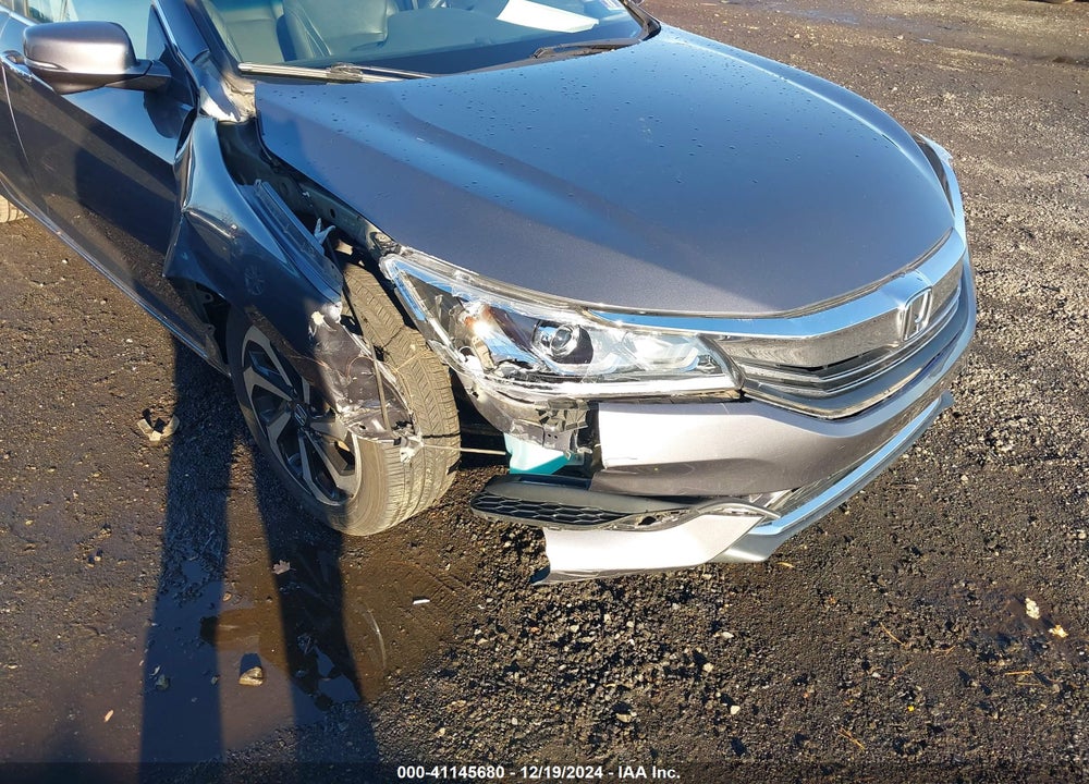 2017 HONDA ACCORD EX-L VIN: 1HGCR2F82HA256482
