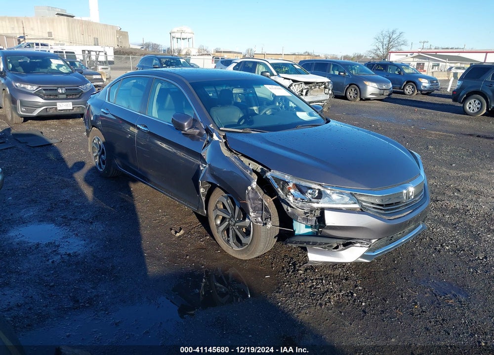 2017 HONDA ACCORD EX-L VIN: 1HGCR2F82HA256482