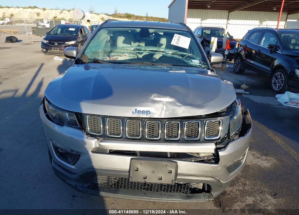 2018 JEEP COMPASS LATITUDE FWD VIN: 3C4NJCBB5JT194757