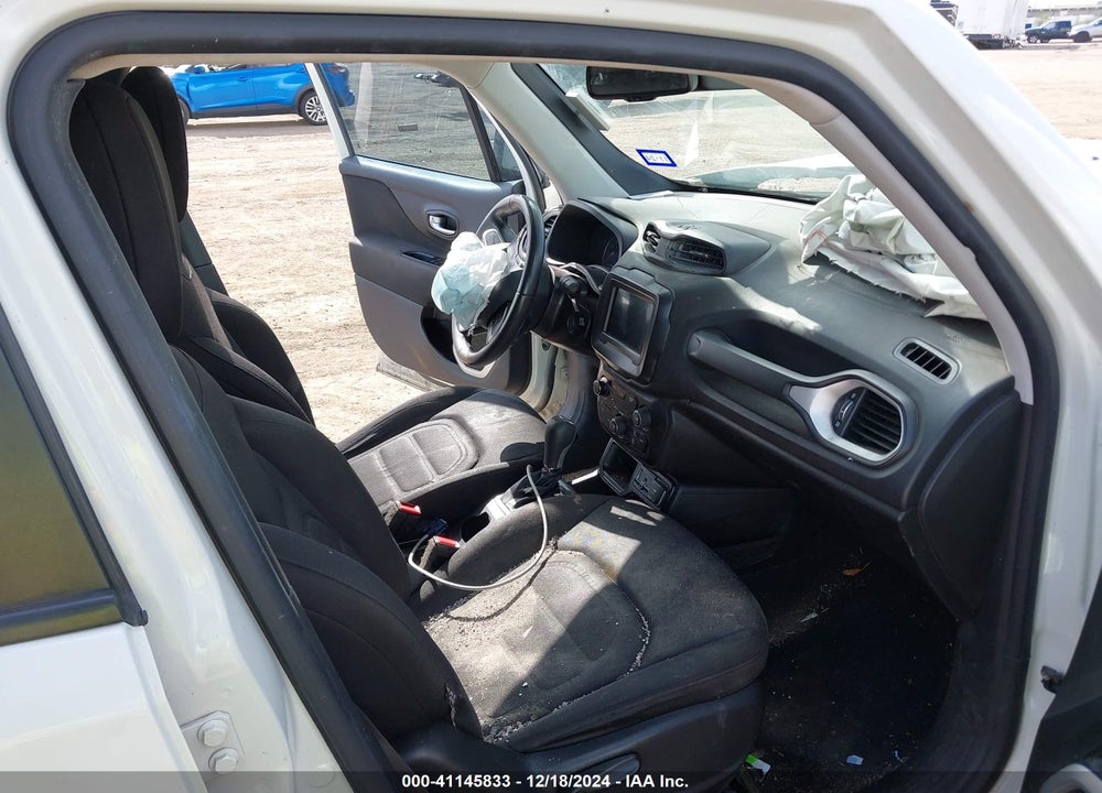2019 JEEP RENEGADE LATITUDE FWD VIN: ZACNJABB4KPK59513