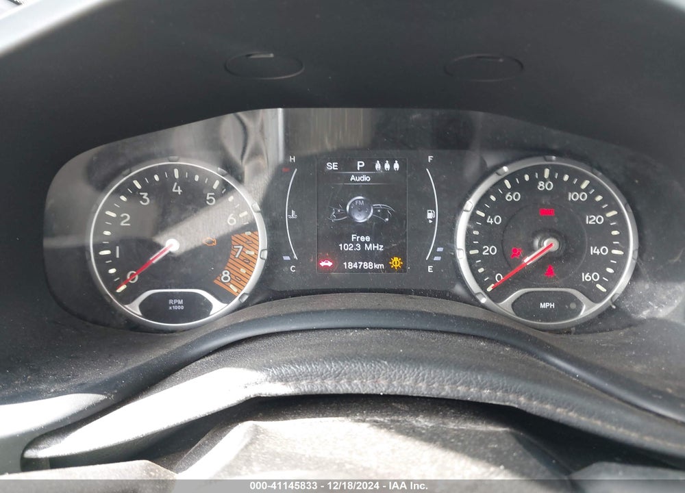 2019 JEEP RENEGADE LATITUDE FWD VIN: ZACNJABB4KPK59513