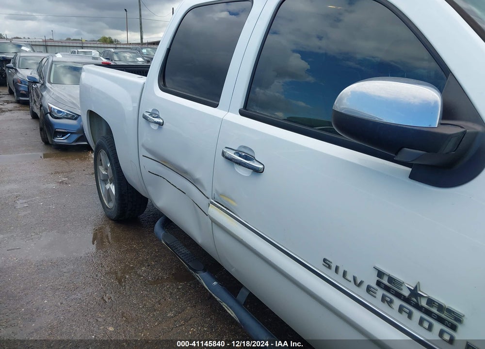 2009 CHEVROLET SILVERADO 1500 LT VIN: 3GCEC23029G167649