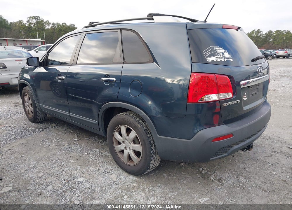 2012 KIA SORENTO LX VIN: 5XYKT4A67CG196284