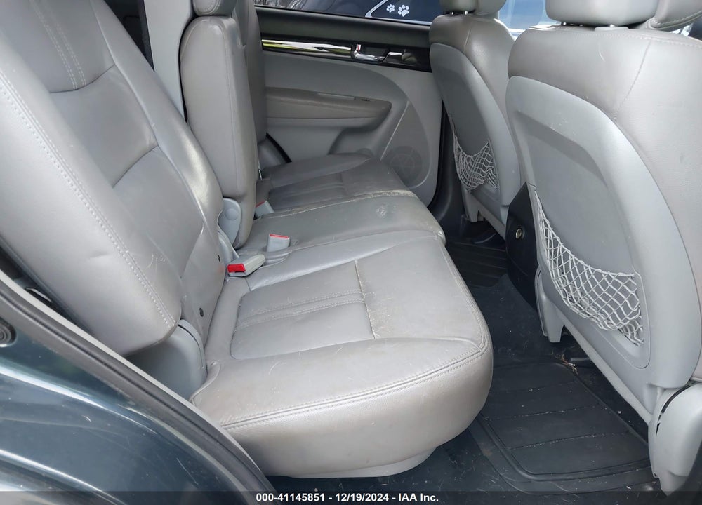 2012 KIA SORENTO LX VIN: 5XYKT4A67CG196284