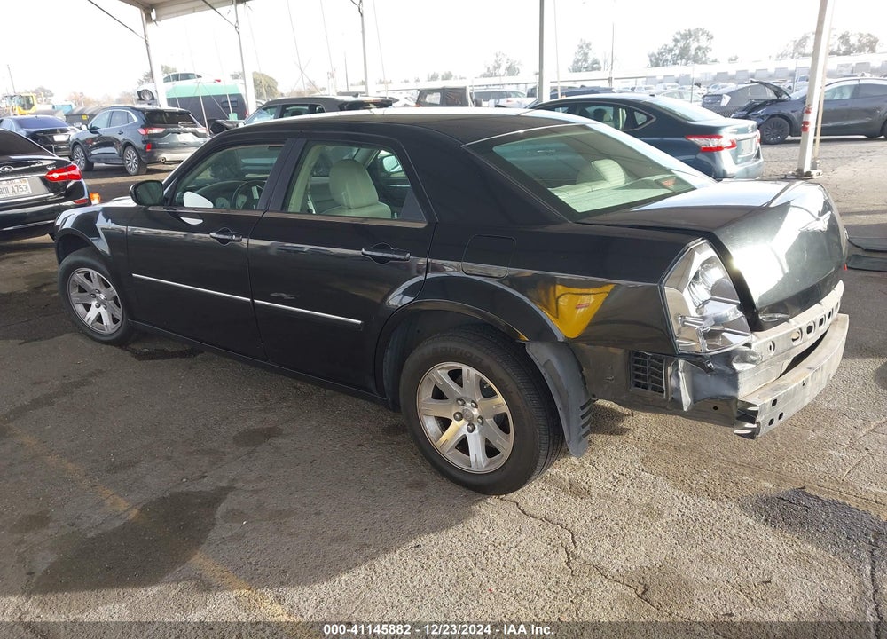 2007 CHRYSLER 300 VIN: 2C3KA53G07H823744