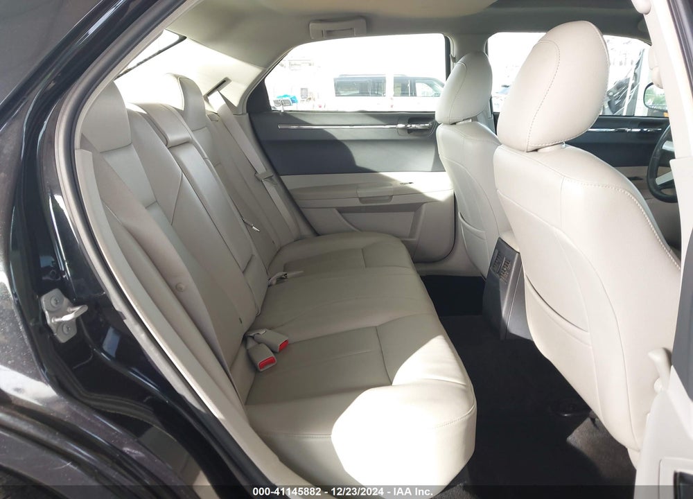 2007 CHRYSLER 300 VIN: 2C3KA53G07H823744