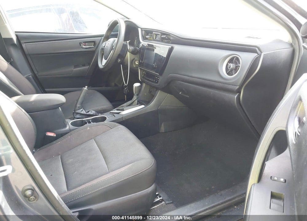2017 TOYOTA COROLLA LE VIN: 2T1BURHE2HC786015