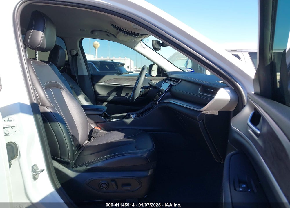 2023 JEEP GRAND CHEROKEE LIMITED 4X2 VIN: 1C4RJGBG2PC521012