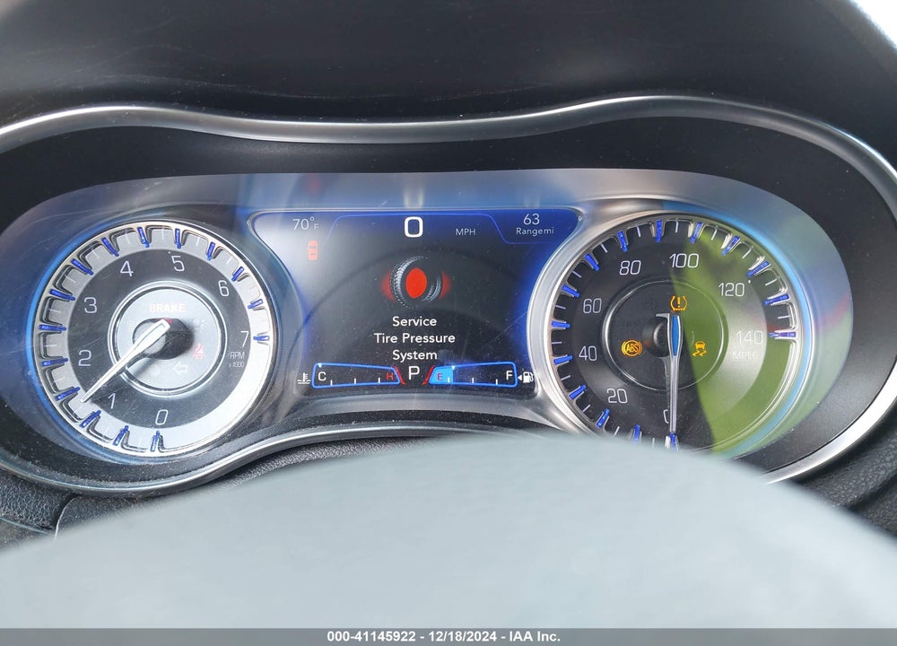 2019 CHRYSLER 300 LIMITED VIN: 2C3CCAEG5KH697930