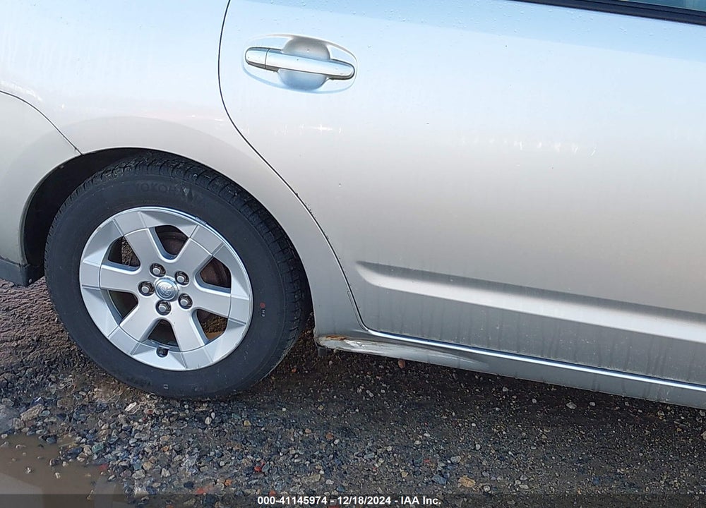 2005 TOYOTA PRIUS VIN: JTDKB20U457030523