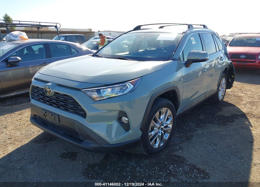 2019 TOYOTA RAV4 XLE PREMIUM VIN: JTMC1RFV5KD516903