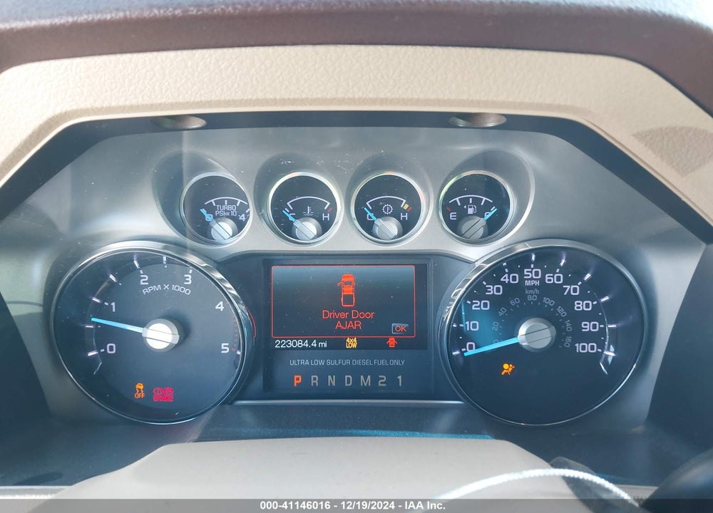 2014 FORD F-250 LARIAT VIN: 1FT7W2BT4EEA14333
