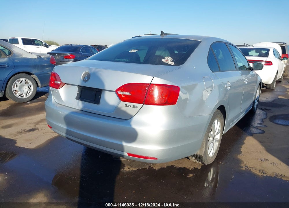 2012 VOLKSWAGEN JETTA 2.5L SE VIN: 3VWDP7AJ8CM398909