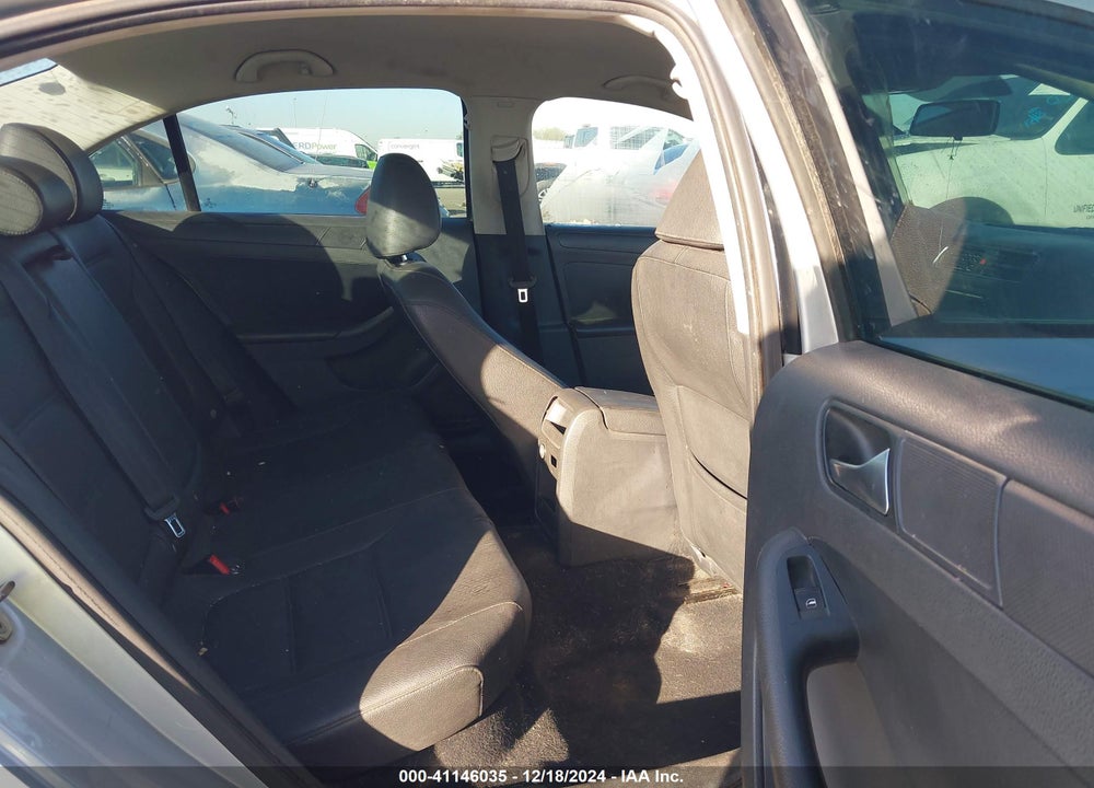 2012 VOLKSWAGEN JETTA 2.5L SE VIN: 3VWDP7AJ8CM398909