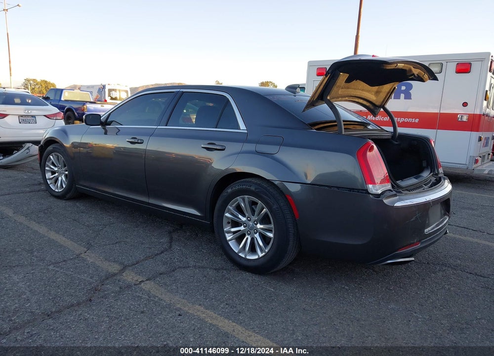 2018 CHRYSLER 300 VIN: 2C3CCAAG3JH209062