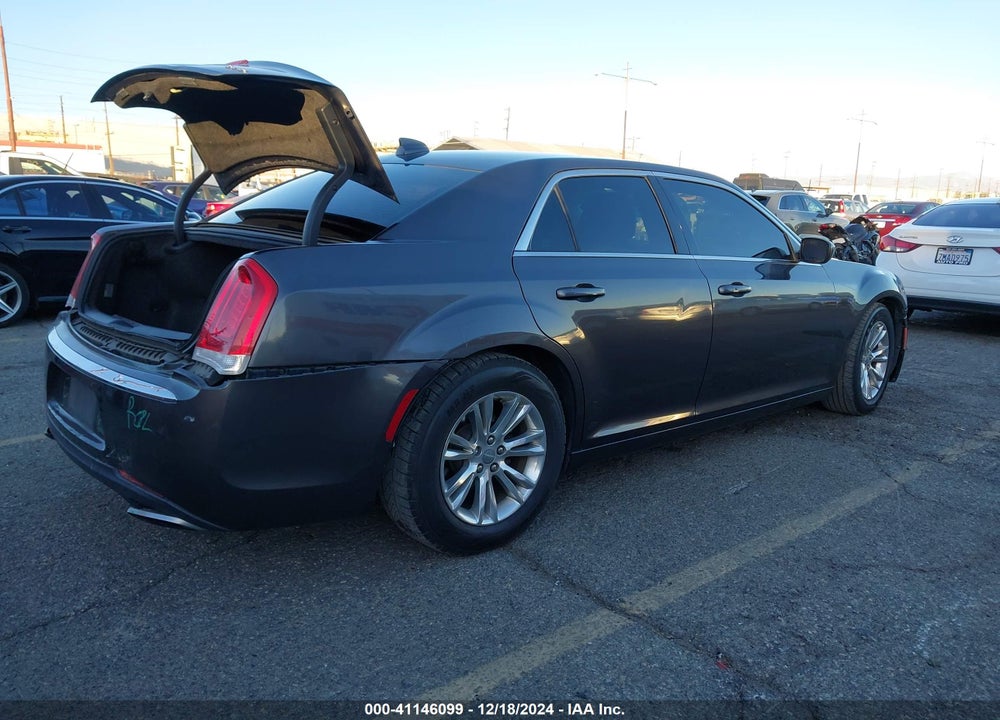2018 CHRYSLER 300 VIN: 2C3CCAAG3JH209062