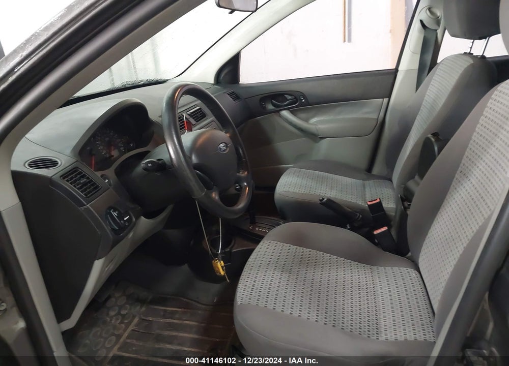 2007 FORD FOCUS S/SE/SES VIN: 1FAHP34N77W167300
