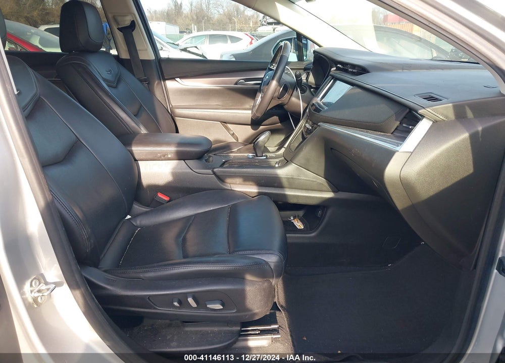 2018 CADILLAC XT5 PREMIUM LUXURY VIN: 1GYKNFRSXJZ143093