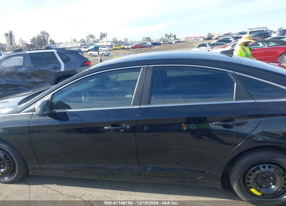 2018 HYUNDAI SONATA SE VIN: 5NPE24AF2JH657283
